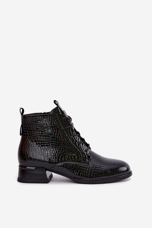 Botines con efecto charol y relieve aislados en negro Vinceza 58659