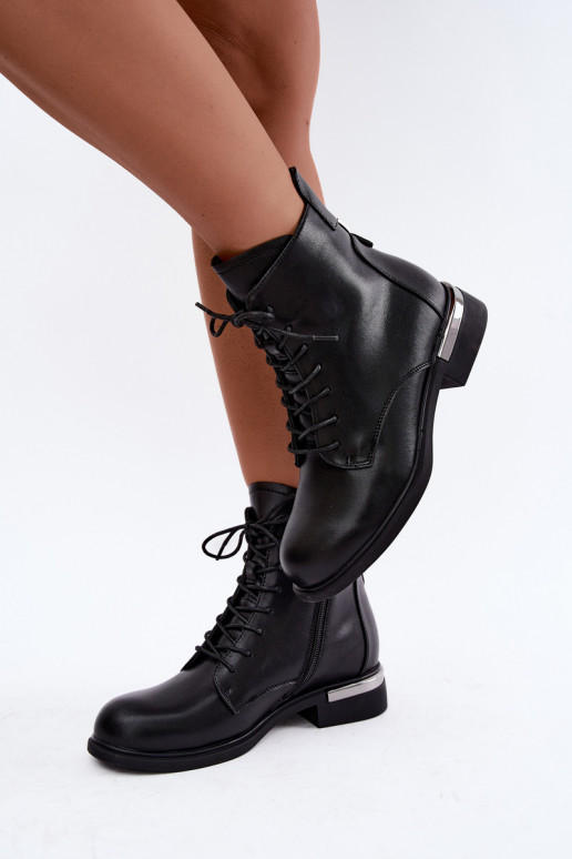 Botines de cuero aislados con tacones anchos en negro Vinceza 86450