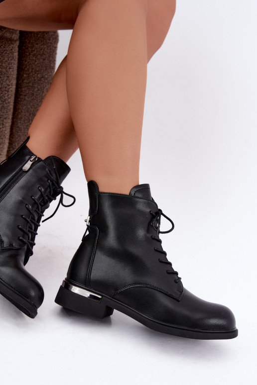 Botines de cuero aislados con tacones anchos en negro Vinceza 86450