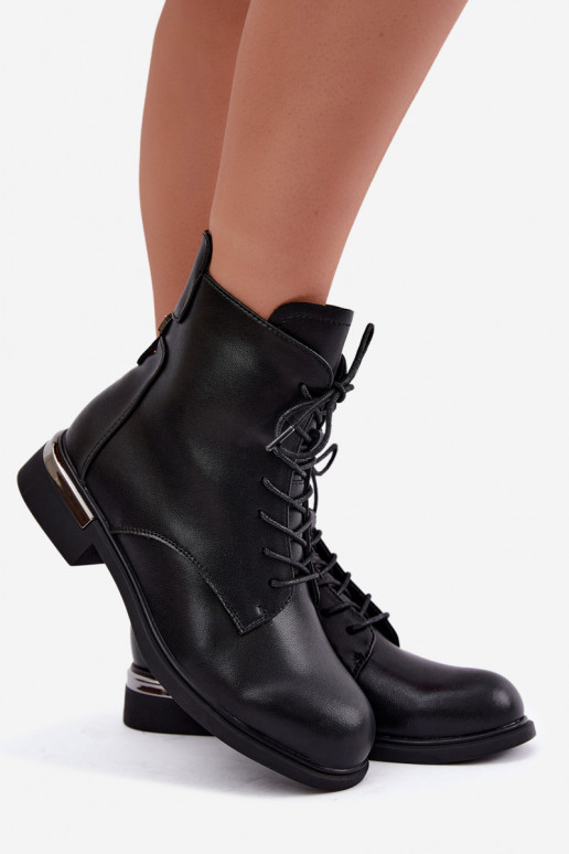 Botines de cuero aislados con tacones anchos en negro Vinceza 86450