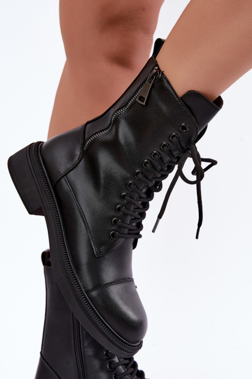 Botines de cuero aislados tipo botas en negro Vinceza 86443