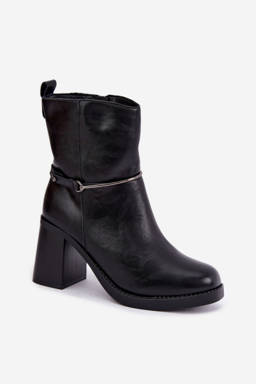 Botines de cuero para mujer aislados con tacones y tacones decorados en negro Gracelle