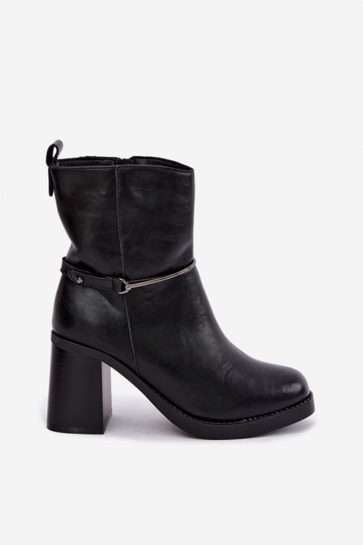 Botines de cuero para mujer aislados con tacones y tacones decorados en negro Gracelle