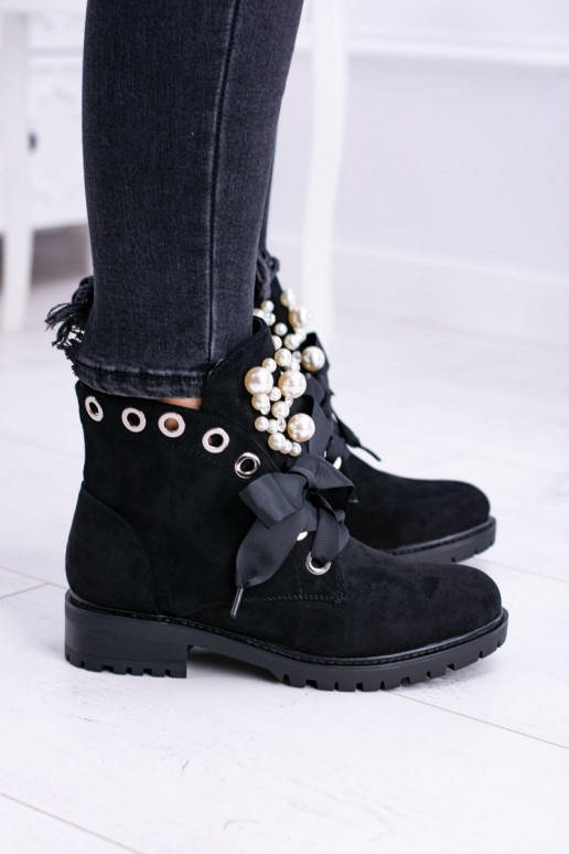 Botines calentitos con perlas artificiales y cinta en negro Perla