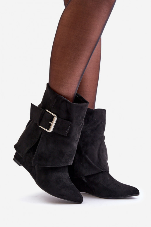 Botines con plataforma y hebillas de ante sintético en negro Vortinia