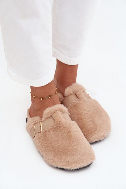 chanclas de plataforma para mujer con piel y hebillas en color arena Noraline