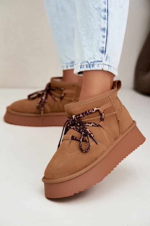 Botas de nieve de ante sintético marrón con plataforma y detalles elegantes GOE UU2N4920