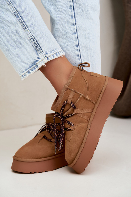 Botas de nieve de ante sintético marrón con plataforma y detalles elegantes GOE UU2N4920