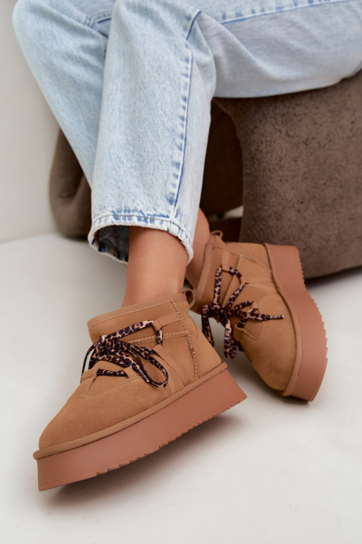 Botas de nieve de ante sintético marrón con plataforma y detalles elegantes GOE UU2N4920