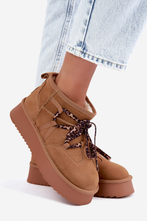Botas de nieve de ante sintético marrón con plataforma y detalles elegantes GOE UU2N4920