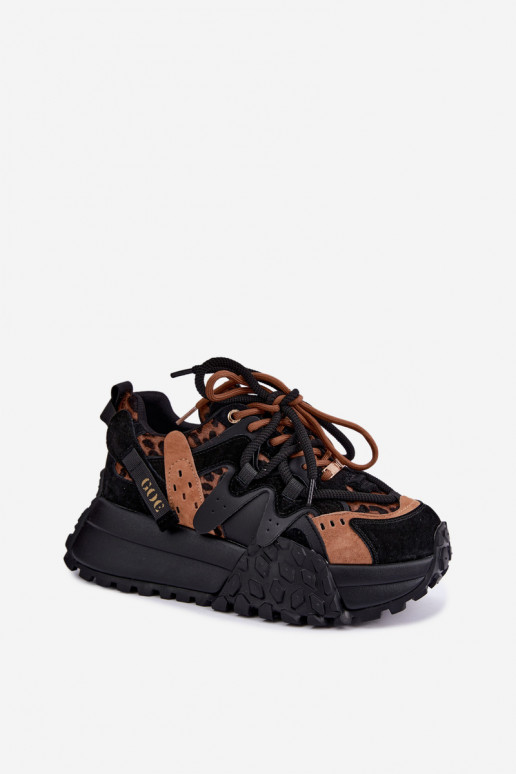 Zapatillas negras de ante sintético con plataforma y detalles de estampado de leopardo GOE UU2N4017