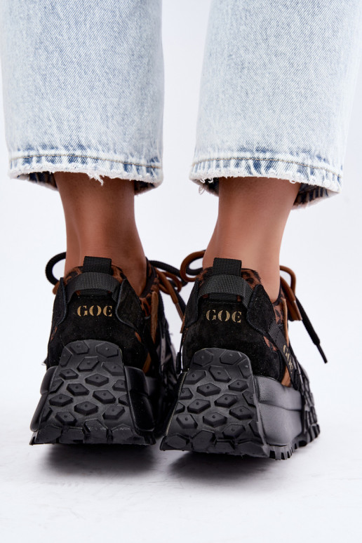 Zapatillas negras de ante sintético con plataforma y detalles de estampado de leopardo GOE UU2N4017