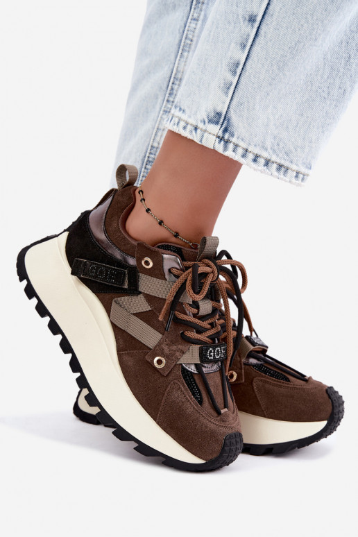 Zapatillas marrones de ante sintético con plataforma GOE UU2N4001