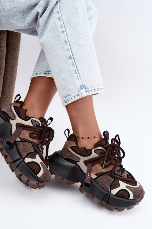 Zapatillas marrones de ante sintético con plataforma y cordones dobles GOE UU2N4012