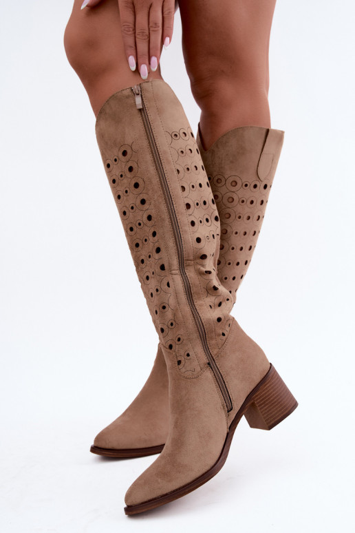 Botas altas con elementos perforados Kireya marrón