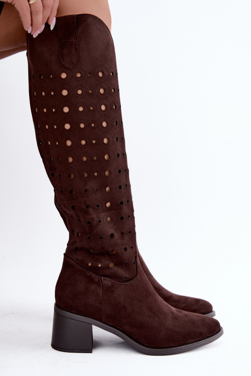 Botas altas con elementos perforados Kireya chocolate