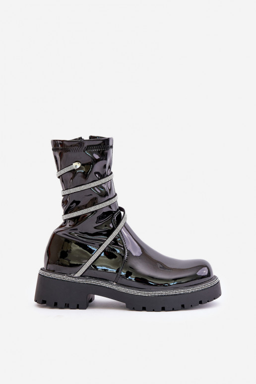 Botines de charol con decoración en negro Kikizelle