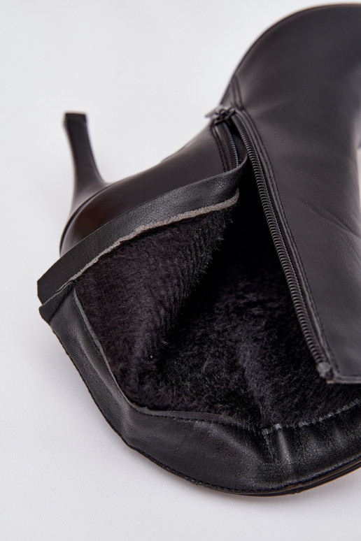 Botines de mujer aislados con tacones finos, de cuero sintético, en negro Nolisse