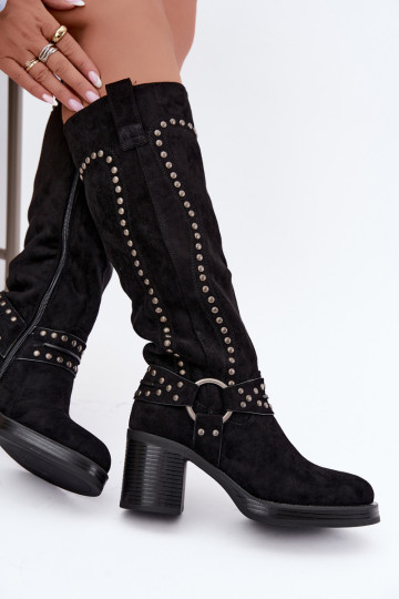Botas altas y cálidas con tacones y decoración en negro Bellune