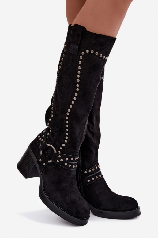 Botas altas y cálidas con tacones y decoración en negro Bellune