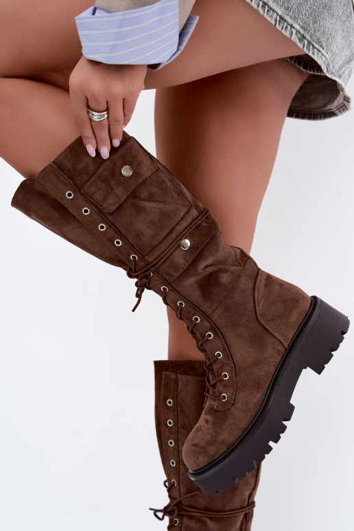 Botas altas y cálidas con plataforma y cordones en marrón Cressida