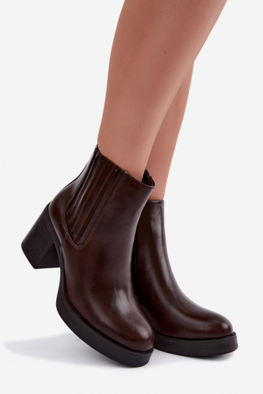 Botines cálidos de chocolate con tacón Gisandra