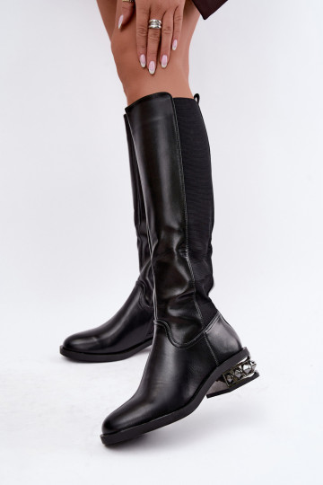 botas altas forradas con tacones y bonitos detalles en color negro Emani 2