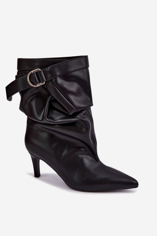 botines sin cordones con tacones finos y correas en color negro Soreya