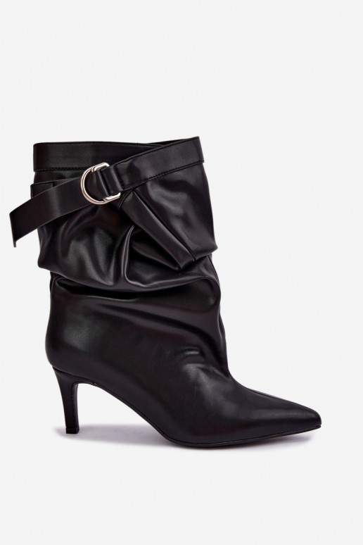 botines sin cordones con tacones finos y correas en color negro Soreya