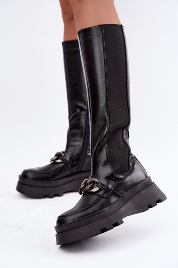 botas altas forradas con plataforma y cadenas en color negro Koraia 2