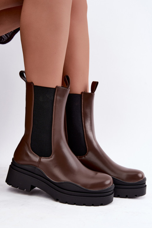 botines elegantes forrados con plataforma en color marrón Rissana