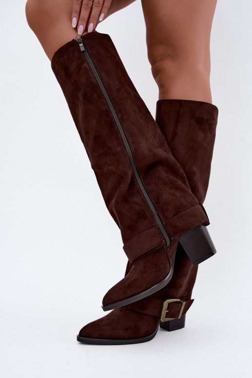 botas altas con tacón y hebillas en color marrón Mirea