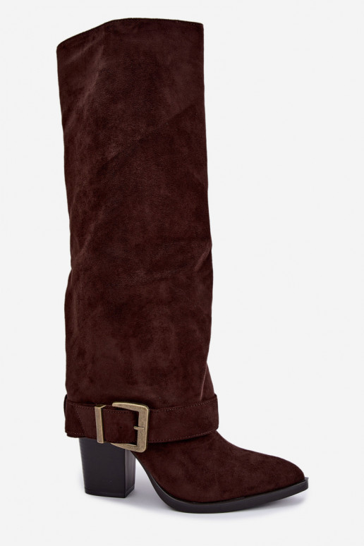 botas altas con tacón y hebillas en color marrón Mirea
