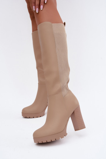 Botas largas de arena aisladas con tacones Hespera 2