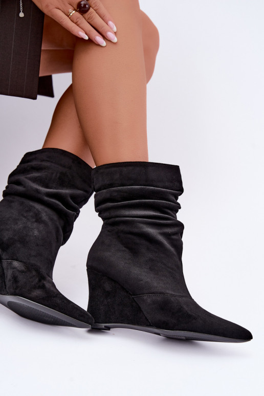 Botines negros arrugados con plataforma Thalene