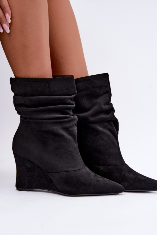 Botines negros arrugados con plataforma Thalene