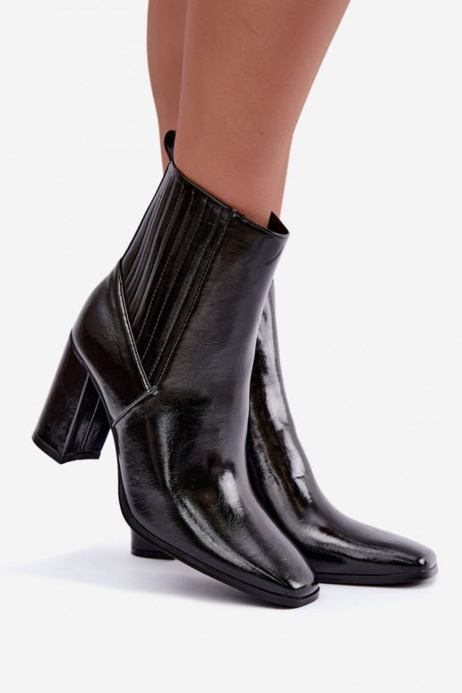 Botines negros con efecto charol Kallista