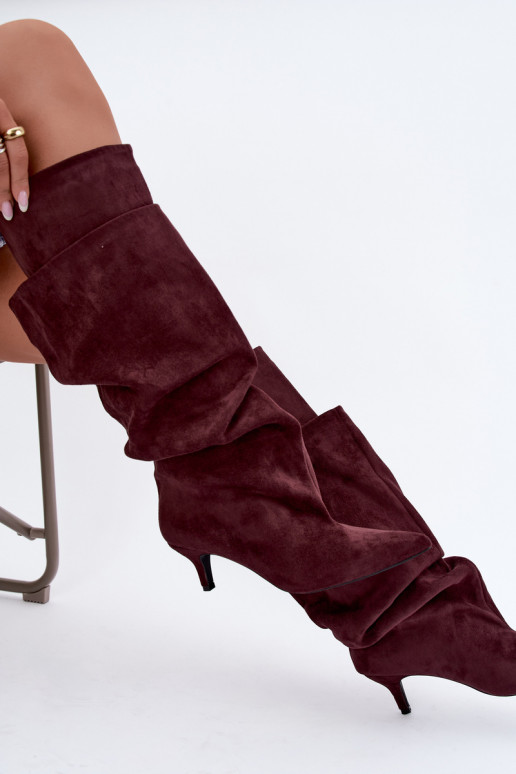 Orielle botas largas calentitas con volantes y tacones en color burdeos