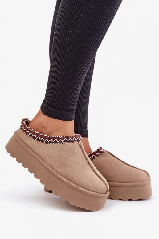 Botas de nieve bajas de mujer en color arena con anillos bordados en plataforma Įjungtarirya