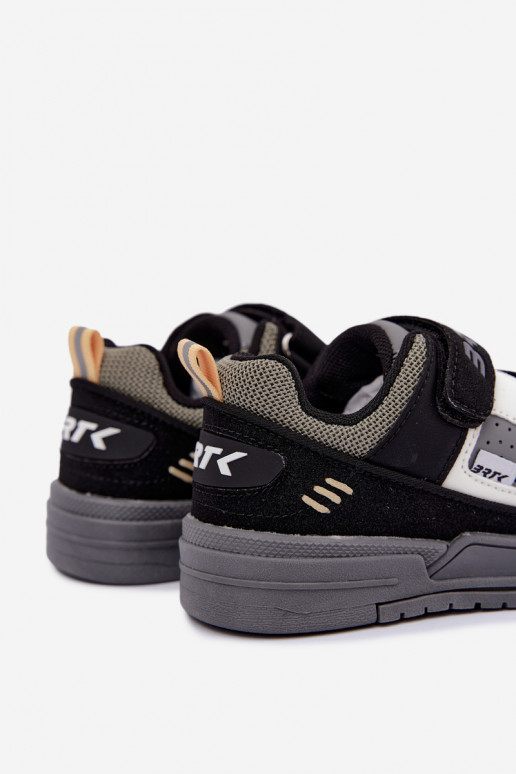 Zapatillas para niños Bartek 8700210 en negro y gris