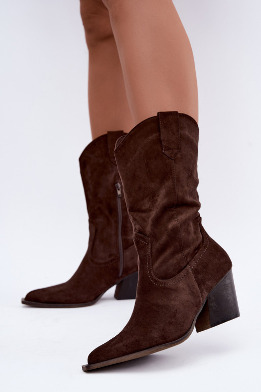 Botines de estilo cowboy cálidos con tacones en color chocolate Serenza