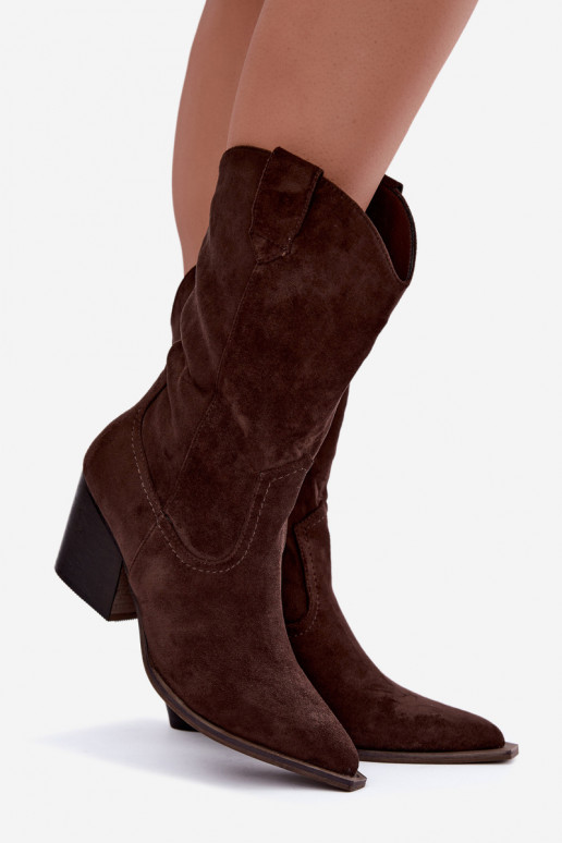 Botines de estilo cowboy cálidos con tacones en color chocolate Serenza