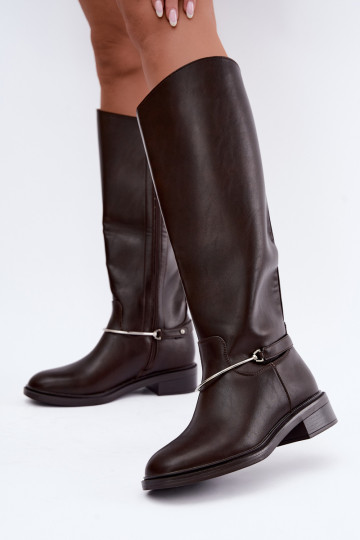 Botas altas con tacones anchos y cintas decorativas en color chocolate INillene 2