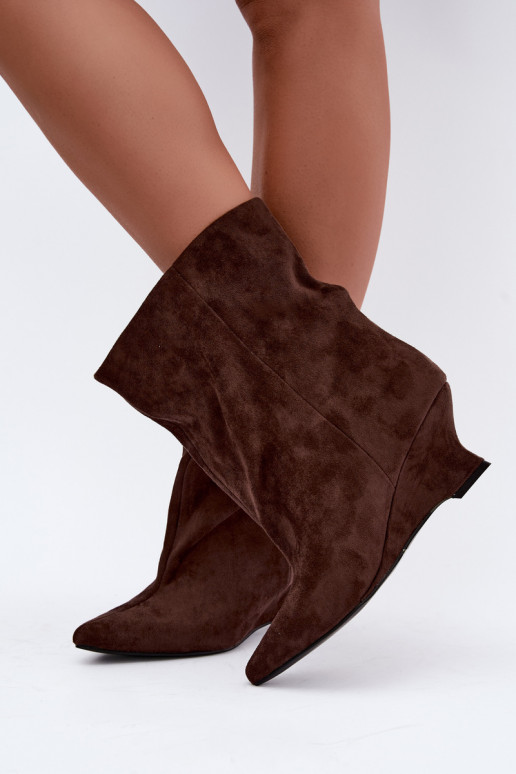 Botines de deslizamiento con plataforma en color chocolate Coralise