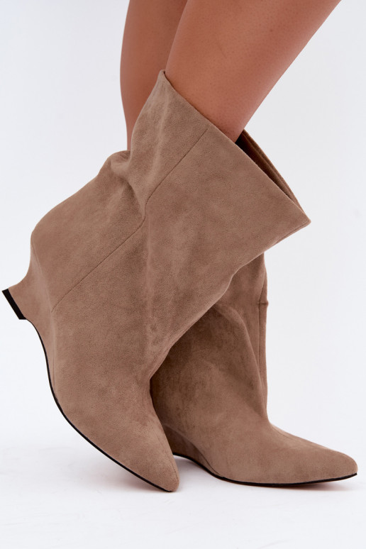 Botines de deslizamiento con plataforma en color arena Coralise
