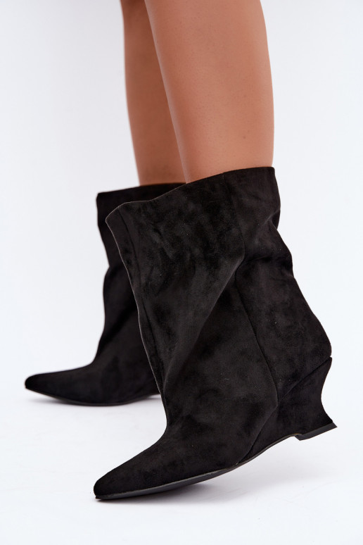 Botines de deslizamiento con plataforma en color negro Coralise
