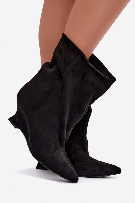 Botines de deslizamiento con plataforma en color negro Coralise