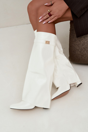 Botas altas para mujer Avamora con caña de cuero sintético y tacones blancos
