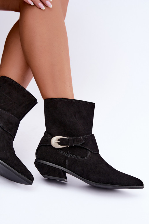 Botines aislados Serenelle de estilo cowboy en ante sintético negro