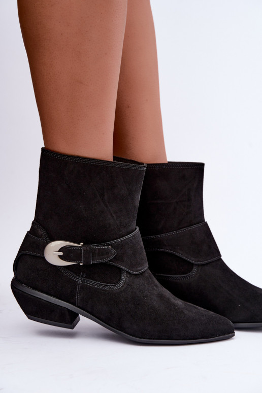 Botines aislados Serenelle de estilo cowboy en ante sintético negro